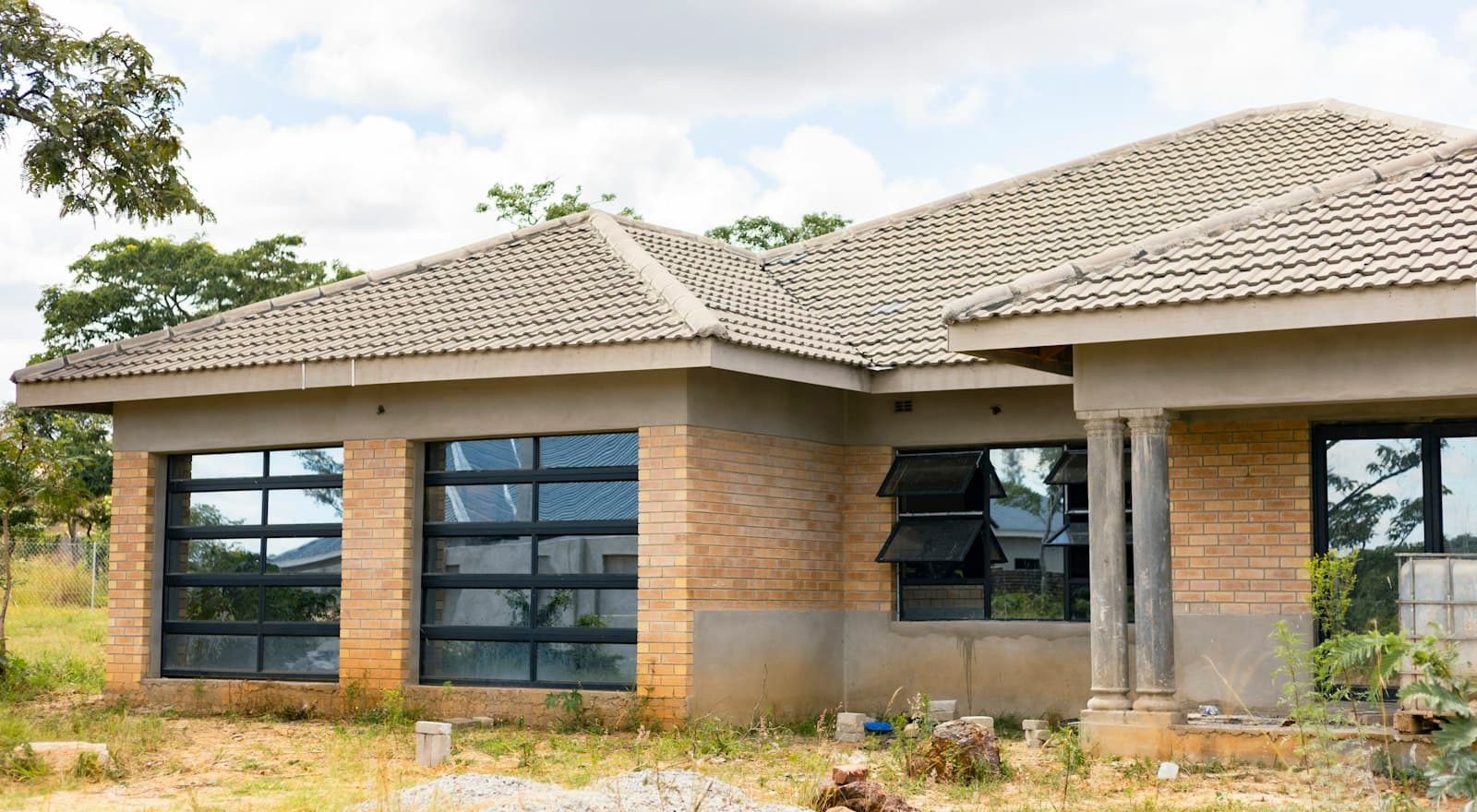 Casa de tijolos em construção